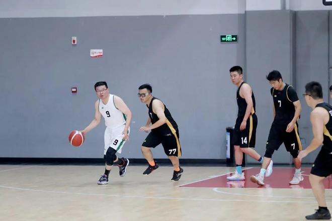 开云体育官网-广州队内部会议纪要流出——赛前状态回暖,NBA常规赛使命明确,球队文化再被提及的简单介绍